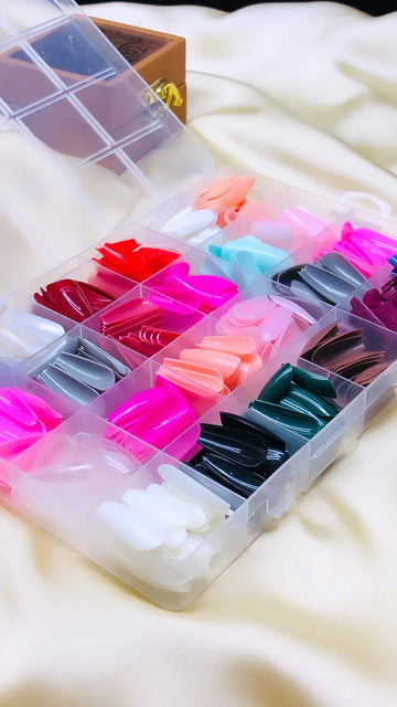 576 Pcs Nail Box